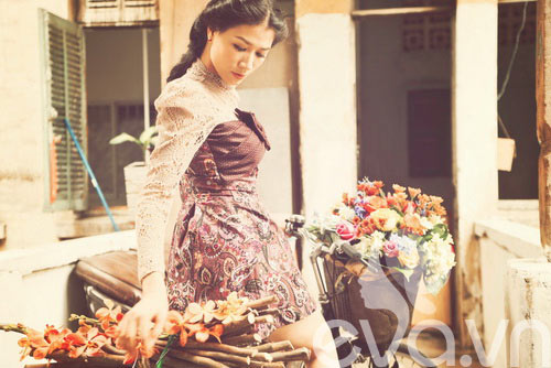 Trang Trần,chân dài,váy xẻ,sexy,người mẫu,trang điểm,màu nude,phong cách,gái mại dâm,bán dâm