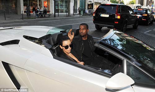 Kim Kardashian,sao,gợi cảm,mua sắm,truyền hình,Kim,siêu vòng 3,hôn nhân,vòng 1,ly hôn,li hôn