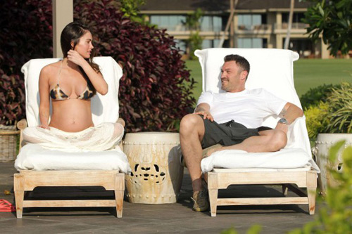 Megan Fox,diễn viên,mỹ nhân,người đẹp,có thai,mang thai,bụng bầu,Transformer,Brian,bikini