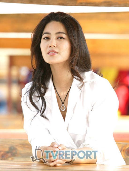 Hoa hậu,Cựu hoa hậu hàn quốc,Choi Yoon Yeong,Choi Yoon Yeong ăn cắp
