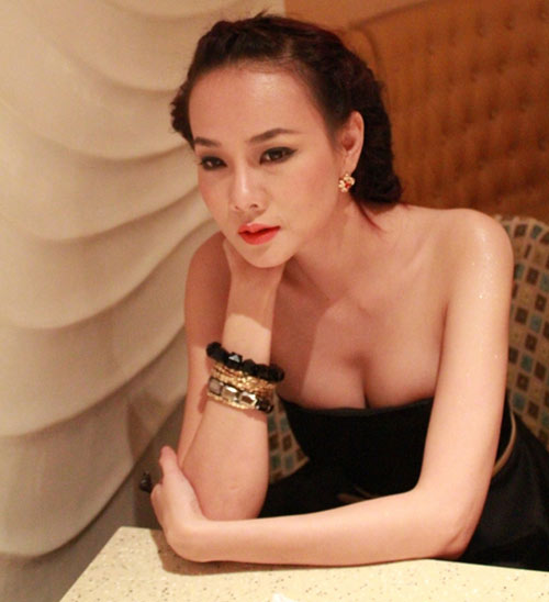 Showbiz việt,gái một con,anh thư,jennifer phạm,dương yến ngọc,hồ ngọc hà
