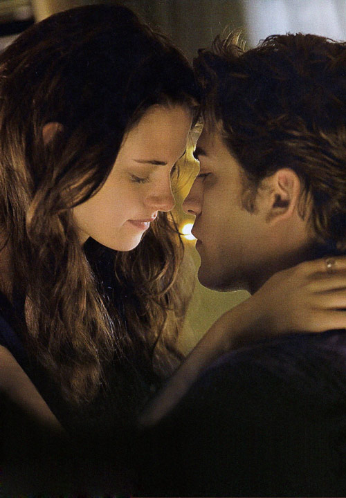 Chạng vạng,Kristen Stewart,Robert Pattinson,Hừng Đông
