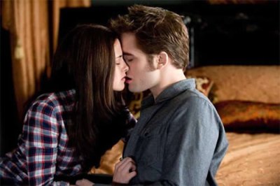 Chạng vạng,Kristen Stewart,Robert Pattinson,Hừng Đông
