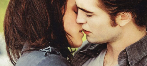 Chạng vạng,Kristen Stewart,Robert Pattinson,Hừng Đông