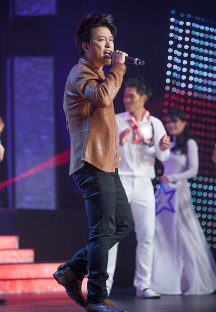 Hoa hậu người Việt hoàn cầu 2012,Julia Hồ