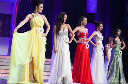 Hoa hậu người Việt hoàn cầu 2012,Julia Hồ