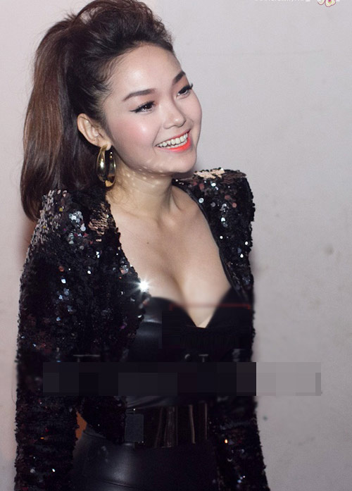 khoe thân,người đẹp,màn bạc,show hàng,vòng 1,vòng 3,hở hang,phản cảm,khoe ngực,đường cong,cơ thể,quá mức