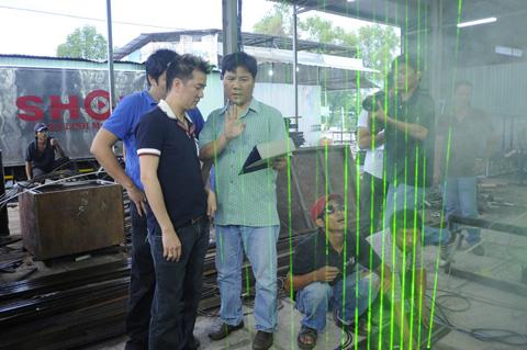 mr đàm,liveshow mr đàm,đàm vĩnh hưng,con sông,sân khấu