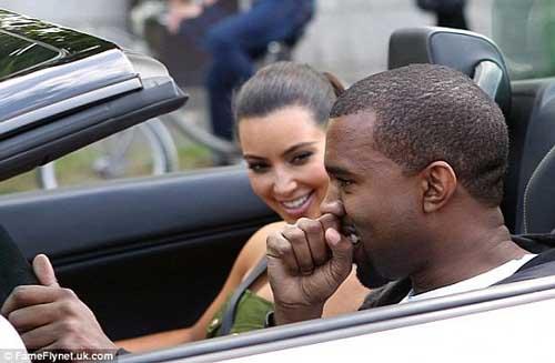 Kim Kardashian,sao,gợi cảm,Kanye West,truyền hình,Kim,siêu vòng 3,hôn nhân,Kris,ly hôn,li hôn