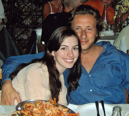 Anna Hathaway,Raffaello Follieri