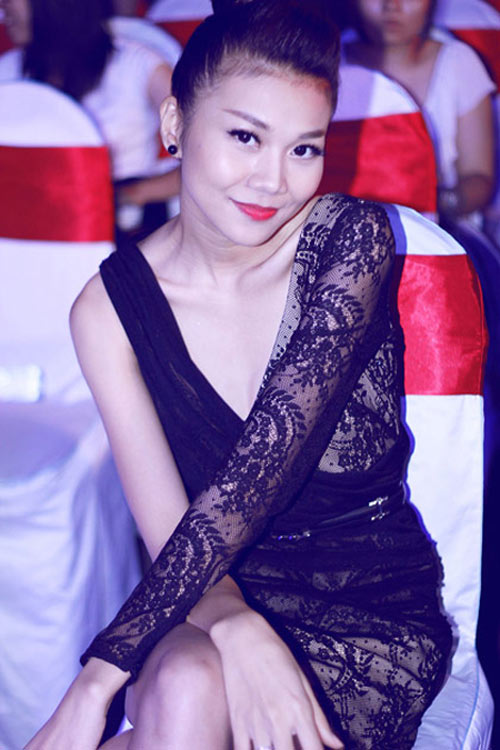Thanh Hằng,người mẫu,siêu mẫu,người đẹp,diễn,catwalk,thời trang,váy,xẻ,diễn viên,cafe,chuẩn men,taxi