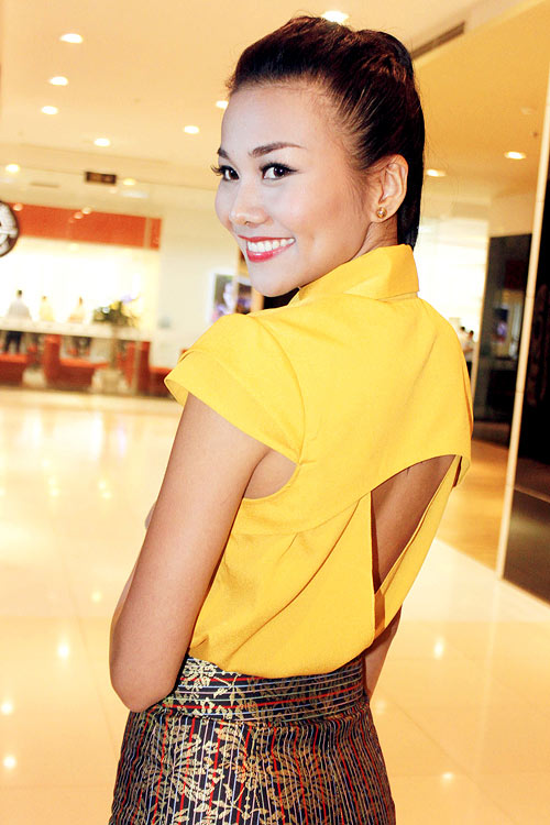 Thanh Hằng,người mẫu,siêu mẫu,người đẹp,diễn,catwalk,thời trang,váy,xẻ,diễn viên,cafe,chuẩn men,taxi