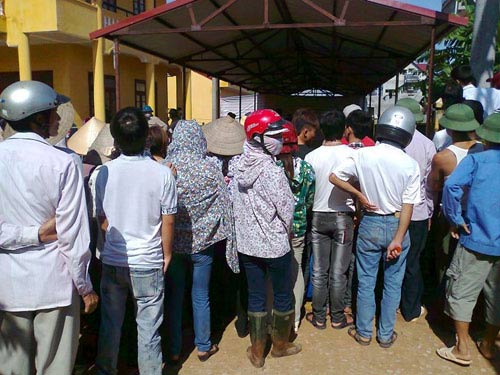 vụ án,án mạng,xác chết,thiếu nữ,phố sàn