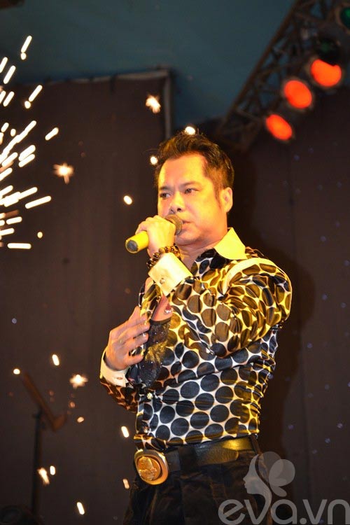 Trấn Thành,MC,diễn viên,cặp đôi hoàn hảo,pha trò,hát,dẫn trương trình,Đêm điện ảnh,khóc,rơi lệ,nước mắt