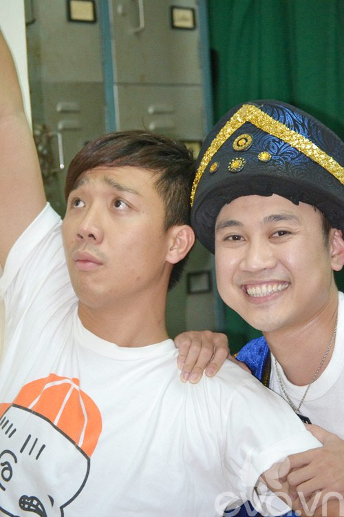 Trấn Thành,MC,diễn viên,cặp đôi hoàn hảo,pha trò,hát,dẫn trương trình,Đêm điện ảnh,khóc,rơi lệ,nước mắt