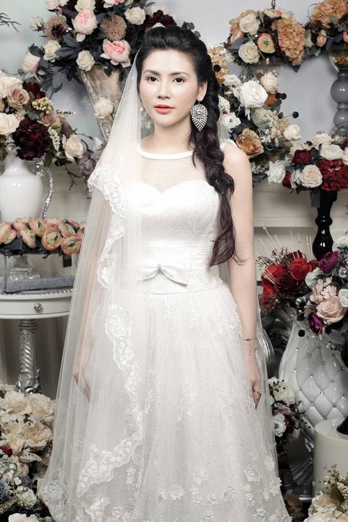Quỳnh hoa,váy cưới,váy cưới 2012,diễn viên quỳnh hoa