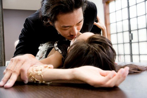 sếp dê,công sở,ngoại tình,nhân viên