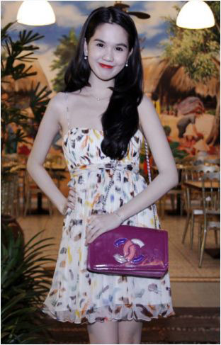 Ngọc Trinh,nữ hoàng nội y,người mẫu,phụ kiện