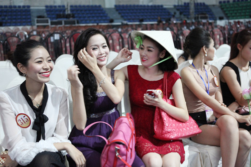 Hoa hậu,Hoa hậu Việt Nam 2012,Dương Tú Anh,Vũ Ngọc Anh