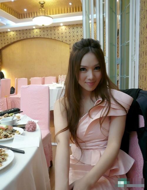 cô giáo,cô giáo gợi cảm nhất mọi thời đại,Chu Tùng Hoa