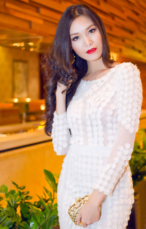 thời trang sao,mai phương thúy,ngọc hân,thùy dung,hoàng yến,angela phương trinh