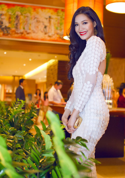 thời trang sao,mai phương thúy,ngọc hân,thùy dung,hoàng yến,angela phương trinh