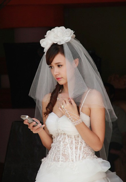 Midu,thanh thức,tuấn tú,cô nàng tóc rối,mùa hè lạnh