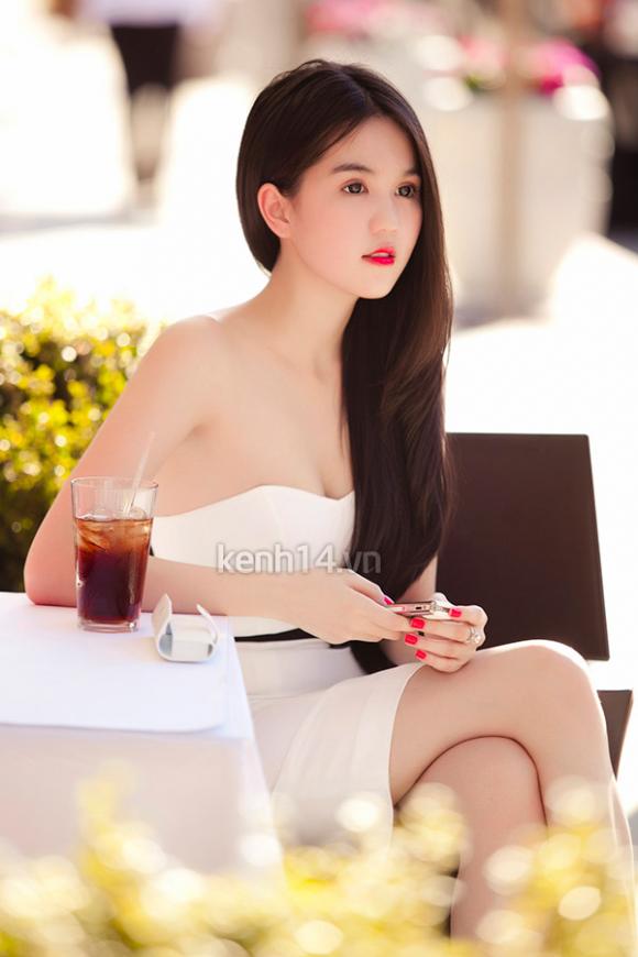 Ngọc Trinh,nữ hoàng nội y,người mẫu