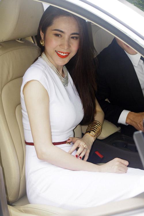 Sao việt,thủy tiên,mai phương thúy,angela phương trinh