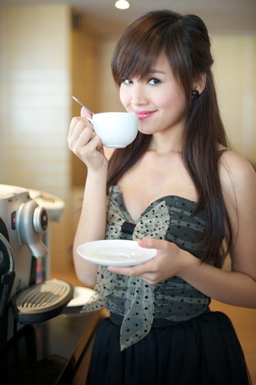 Hot girl,tâm tít,tâm tít phẫu thuật thẩm mỹ