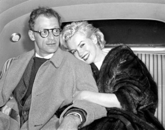 Marilyn Monroe,Elizabeth Taylor,quả bom sex