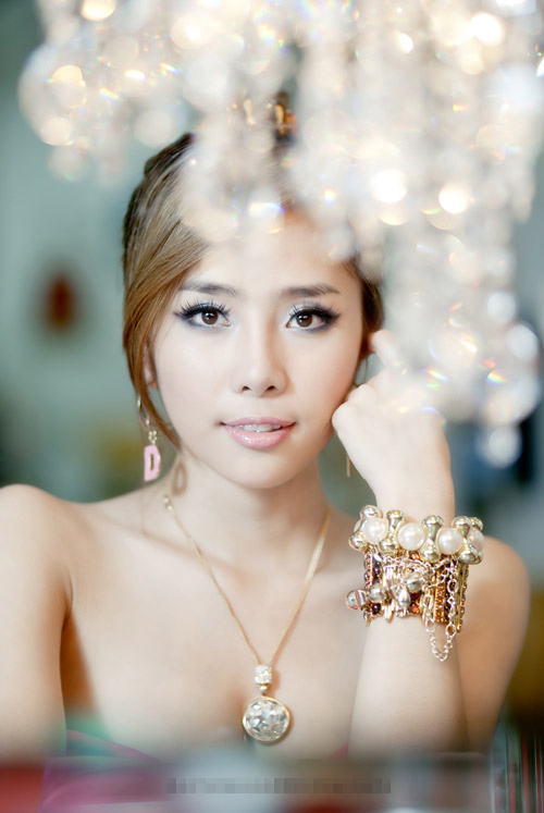 Quỳnh Nga,Quỳnh Nga lộ hàng