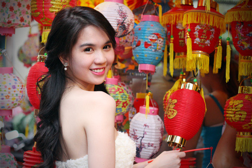 Ngọc Trinh,nữ hoàng nội y,người mẫu,Trung Thu