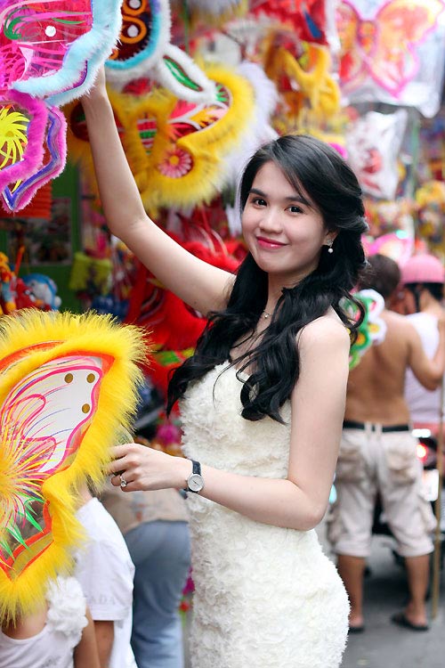 Ngọc Trinh,nữ hoàng nội y,người mẫu,Trung Thu