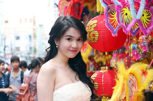 Ngọc Trinh,nữ hoàng nội y,người mẫu,Trung Thu