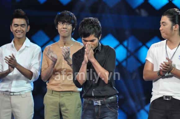 Thí sinh chuyển giới,Hương Giang,top 10 Vietnam Idol 2012