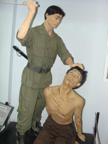 Nhà lao Phú Quốc,tra tấn,vồ sầu đời,gậy biệt ly,đục răng