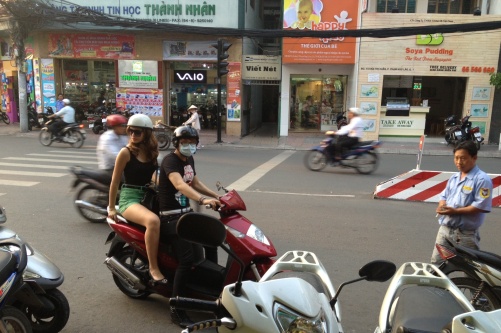andrea,thiên bảo,sao ăn gì,cùng trai lạ