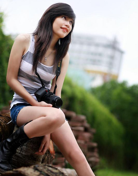 Bùi Hồng Nhung,Miss Thân Thiện,Hoa khôi Ngoại giao 2012