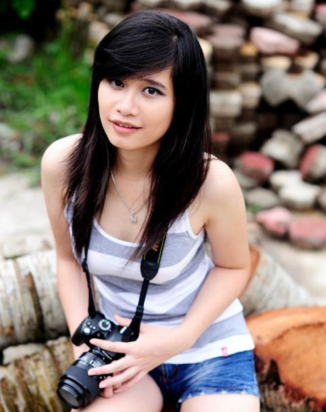 Bùi Hồng Nhung,Miss Thân Thiện,Hoa khôi Ngoại giao 2012