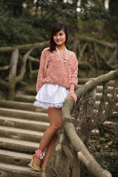 Miss Xuân,Miss Xuân 2013,Du học sinh