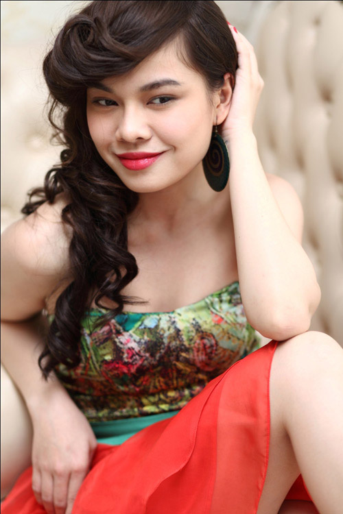 Giai nhân hà dũng,Hồ quỳnh hương,Maria đinh phương ánh,Trà my idol,Maya