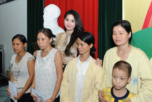 Showbiz Việt,Hoa hậu thu thảo,Ngọc Trinh,Tăng thanh hà