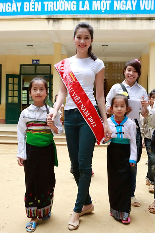 Showbiz Việt,Hoa hậu thu thảo,Ngọc Trinh,Tăng thanh hà