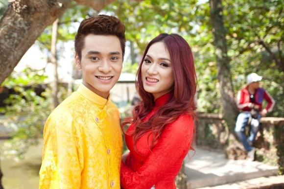Angela Phương Trinh,Hương Giang Idol