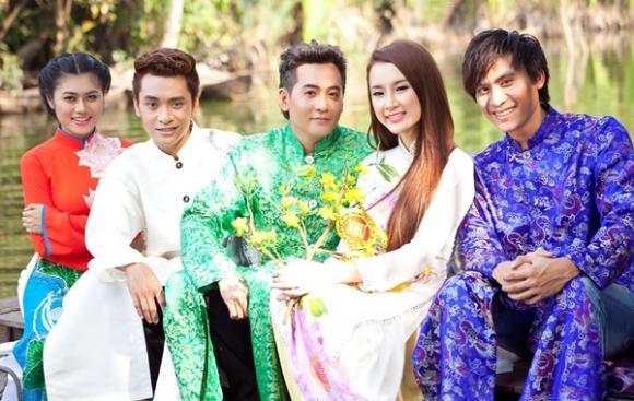 Angela Phương Trinh,Hương Giang Idol