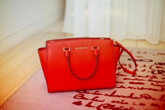 Michael Kors Selma,Hương Giang,Pha Lê,Hàng Fake