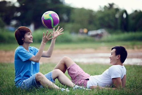 Minh Hằng,Lương Mạnh Hải,Vừa đi vừa khóc,đạo diễn Vũ Ngọc Đãng