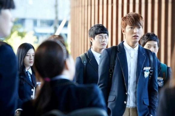 THE HEIRS,NHỮNG NGƯỜI THỪA KẾ,LEE MIN HO,PARK SHIN HYE,KIM WOO BIN,HÀN QUỐC,ĐỐI ĐẦU,TRANG PHỤC GÁI ĐẸP,DIỄN VIÊN