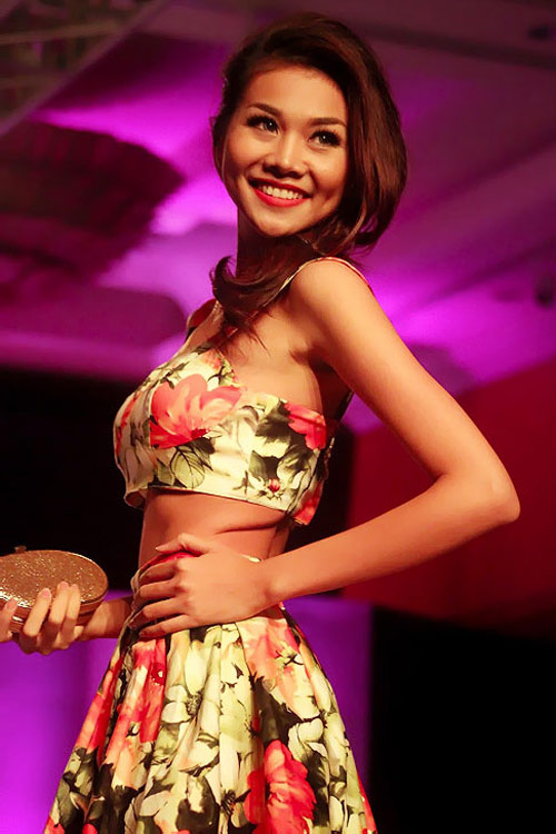 Làng mẫu việt,Hoàng Yến,Ngọc Quyên,Ngọc Trinh,Hồng Quế